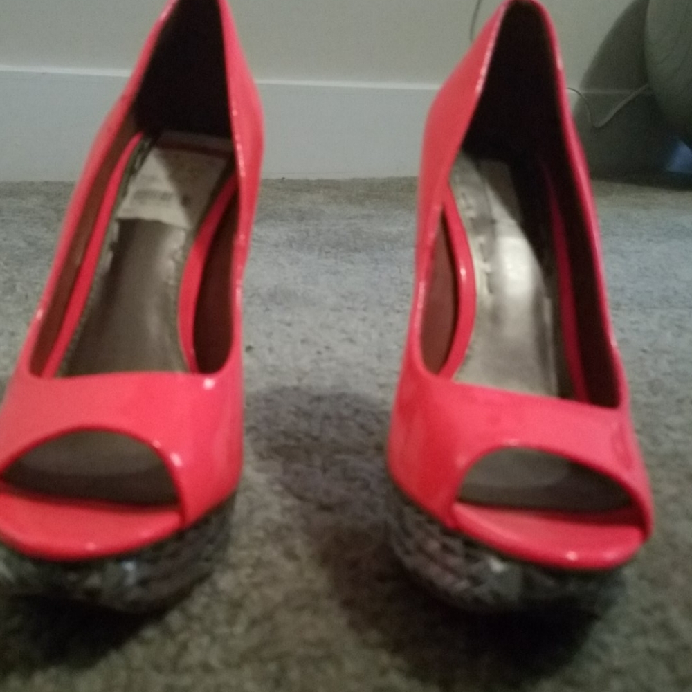 Neon pumps - Picture 3 of 3